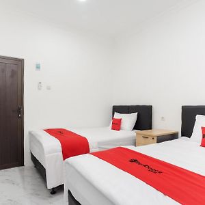 Kamar kembar standard
