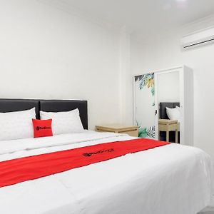 Kamar double standard